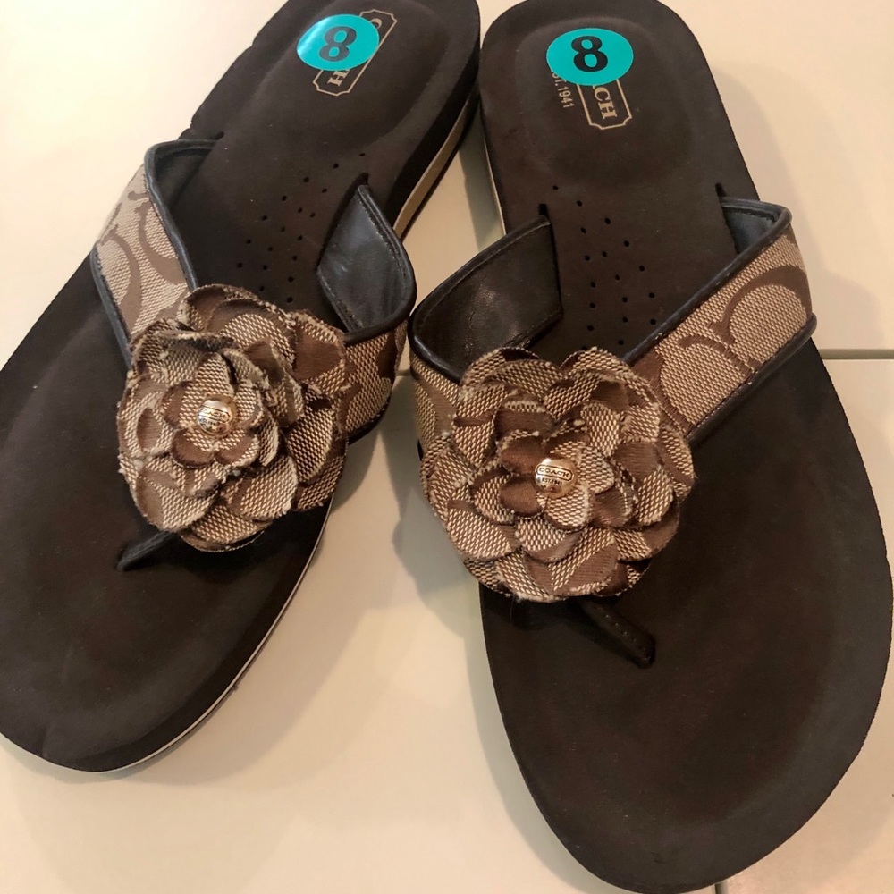 Coach Flip Flops NEVER WORN Size 8
